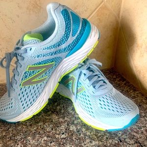 New Balance 9.5 Shoes